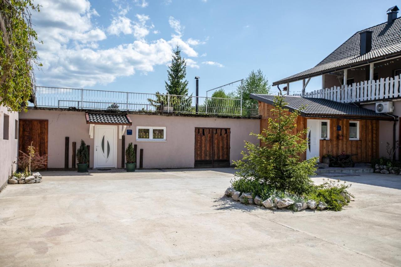 Sumski Dvori Apartment Ogulin Exterior photo